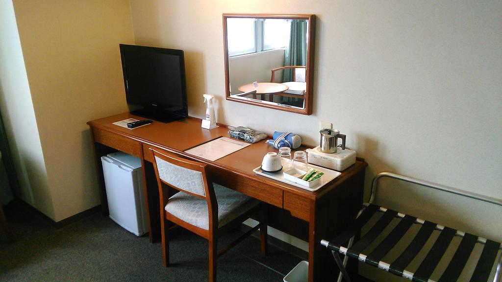Hotel Crown Hills Takefu Echizen  Exteriör bild