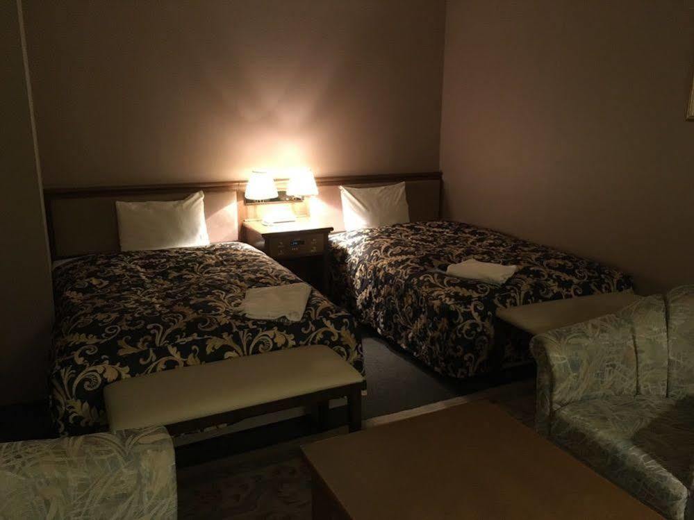 Hotel Crown Hills Takefu Echizen  Exteriör bild